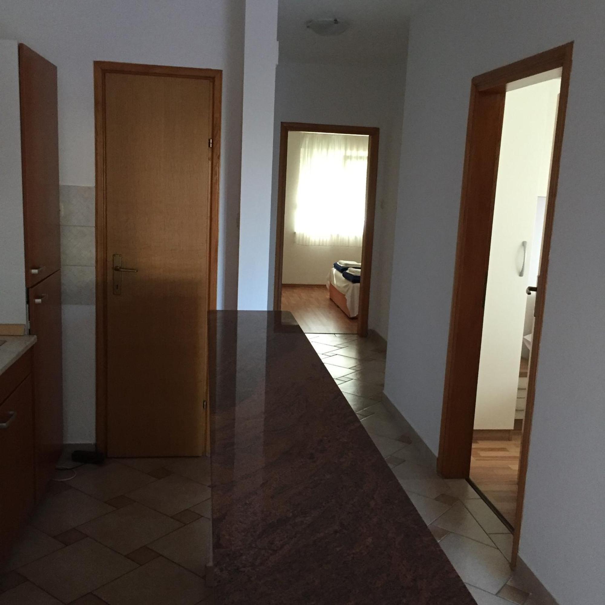 Apartments Vidovic ポヴリャナ エクステリア 写真